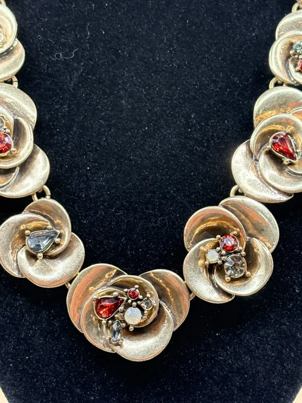 WHBM White House Black Market Floral Rose Rhinestone Statement Necklace
